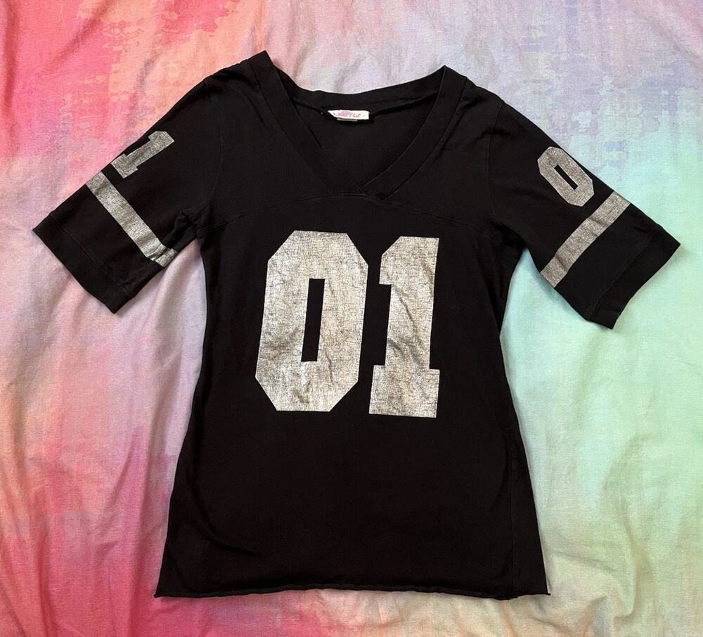 Vintage Y2K 01 Indie sleaze Distressed Football Jersey T Shirt Metallic Sz S